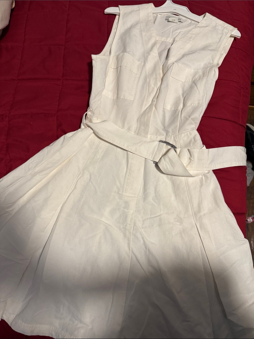 Club Monaco White Belt mini dress size 2 
NWOT